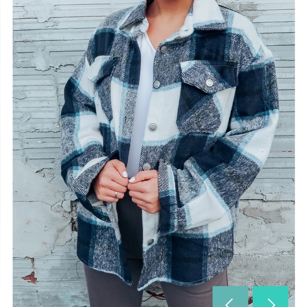 Plaid shacket - Picture 3 of 3